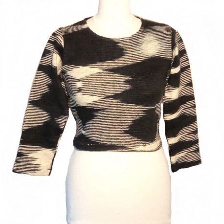 Short sweater in black and white cotton